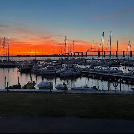 Lovely In With House Sea View